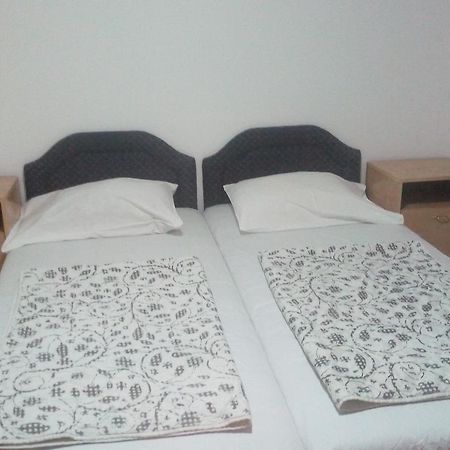 Djordjevic Hotel Budva Exterior photo